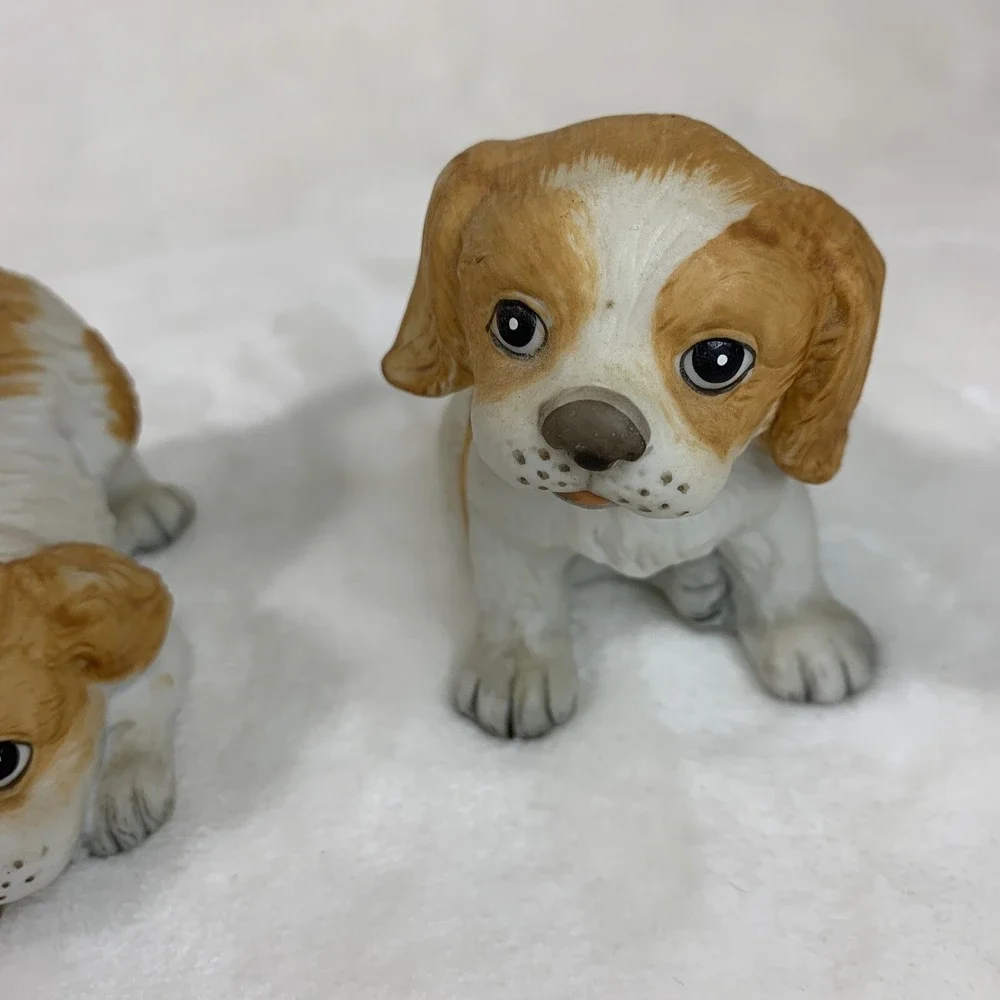 2 Vintage Homco No. 1407 Porcelain Puppy Dog‎ Figurines Tan and White